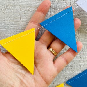 UCLA graduation party garland, blue and yellow Triangle Bunting, dorm decor, Bed Party Streamers, University of California backdrop, pennant