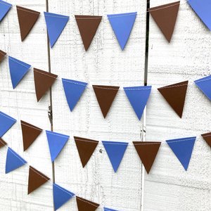 Tufts University graduation party garland, Blue and brown Triangle Bunting, University dorm decor, Bed Party Streamers, Dorm Decor