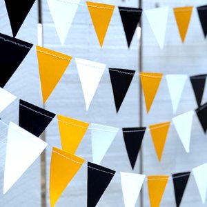 Black and Gold Back to School Party Garland, UCF dorm decor, Cal State Long Beach Streamers, University of Iowa, Black and Yellow Bunting