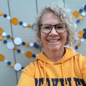 University of California Graduation Decoration, Navy, White and Gold Garland Backdrop, College Dorm Decor, UC Davis Party, UC Berkeley Event