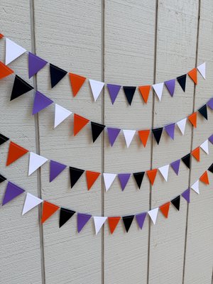 Summer Halloween garland, Halloween Party Decor, July Goth Pool Party Streamers, Classroom Decoration, Halfway to Halloween Bunting