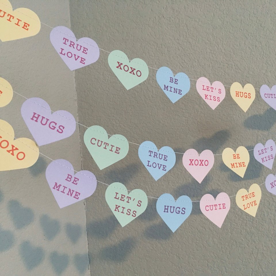 Valentine's Day decor, Valentine's Day decoration, Valentine's Day heart garland, Valentine's Day classroom decor, conversation hearts