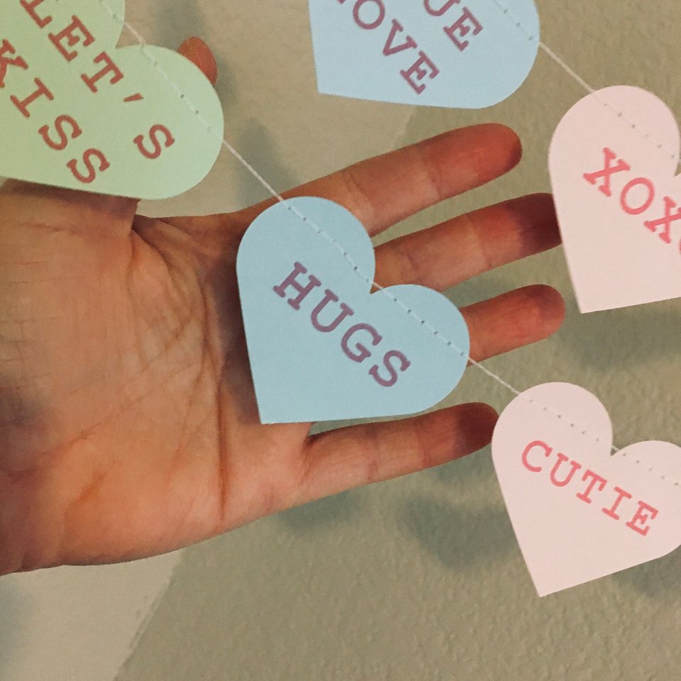 Valentine's Day decor, Valentine's Day decoration, Valentine's Day heart garland, Valentine's Day classroom decor, conversation hearts