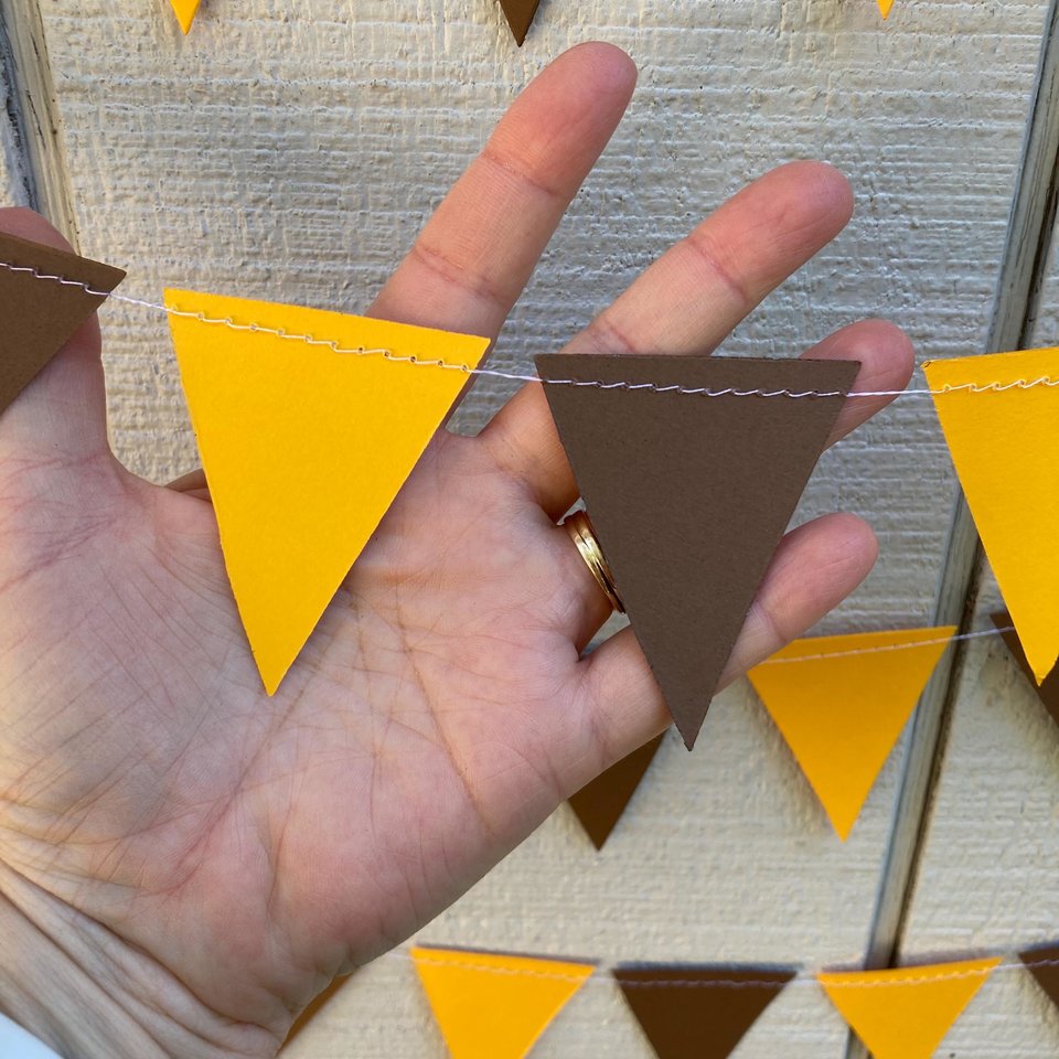 University of Wyoming graduation party garland, Brown and Gold triangle bunting, dorm decor, Bed Party Streamers, Valparaiso, Adelphi, Rowan