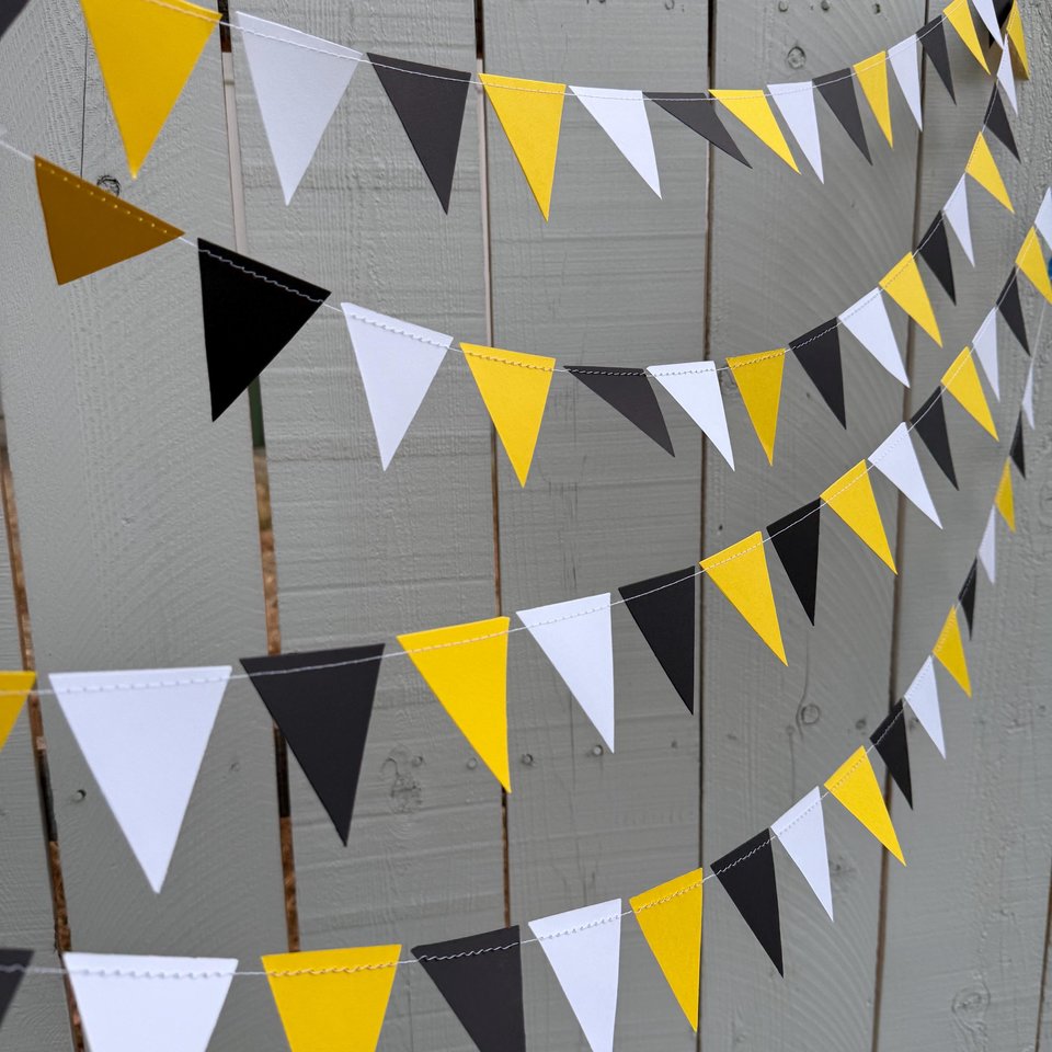 Sports Party Decor, Black Yellow and White Pennant Flag Streamers, Tailgate Party Bunting, College Game Day Celebration, Team Color Garlands