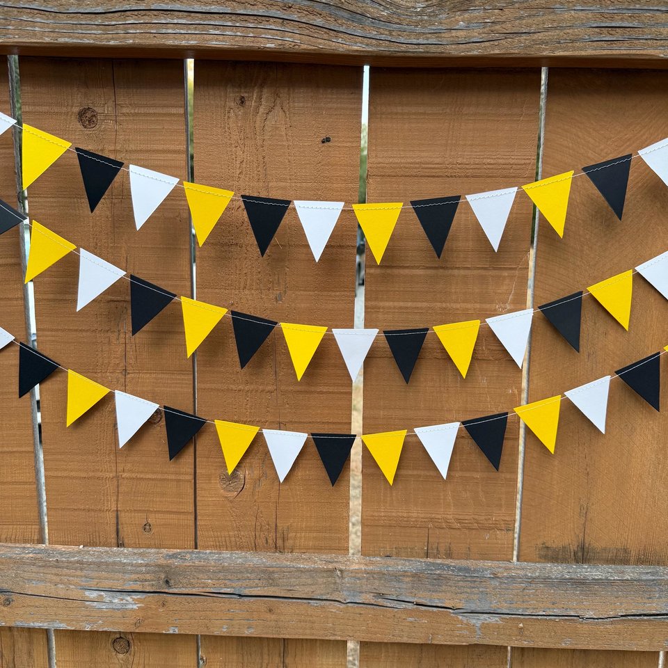 Sports Party Decor, Black Yellow and White Pennant Flag Streamers, Tailgate Party Bunting, College Game Day Celebration, Team Color Garlands
