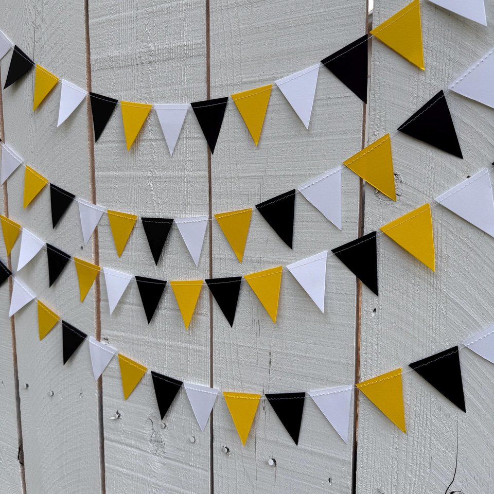 Sports Party Decor, Black Yellow and White Pennant Flag Streamers, Tailgate Party Bunting, College Game Day Celebration, Team Color Garlands