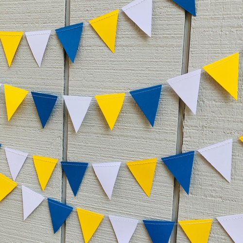 UCLA graduation party garland, blue and yellow Triangle Bunting, dorm decor, Bed Party Streamers, University of California backdrop, pennant